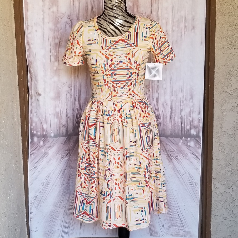 NWT Lularoe Amelia cream Aztec print small